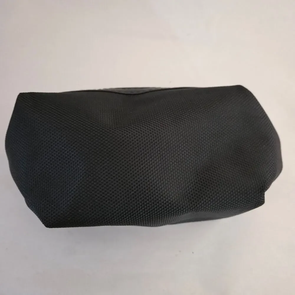 TUMI for Delta Airlines First Class In-Flight Amenities Zippered Bag